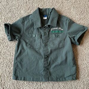 Old Navy short sleeve button down shirt